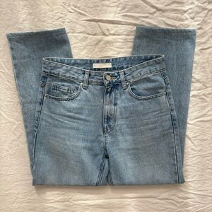 Amomento Straight Jean